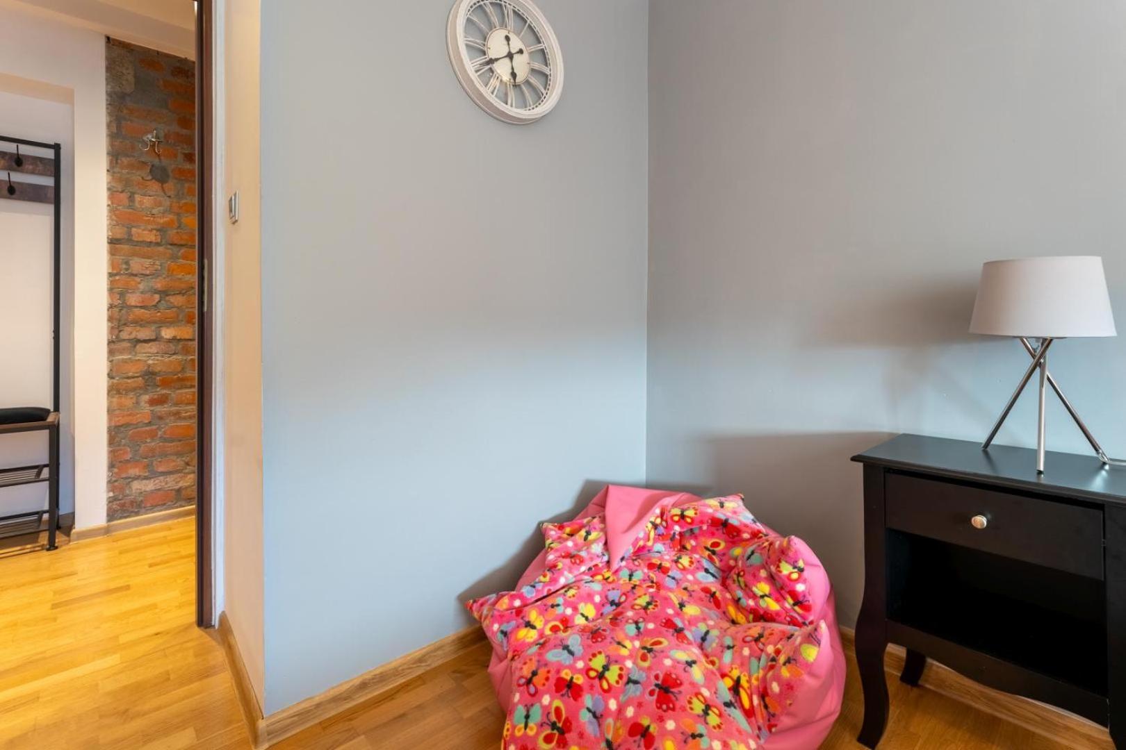 Apartament Ratuszlove - 2 Osobne Sypialnie, Z Widokiem Na Ratusz - By Spaceapart Jelenia Gora Dış mekan fotoğraf