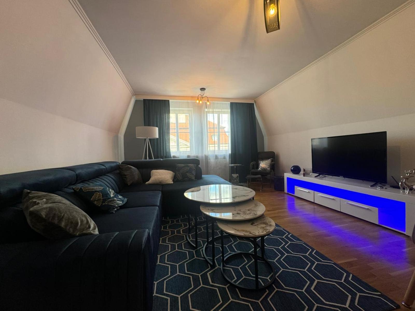 Apartament Ratuszlove - 2 Osobne Sypialnie, Z Widokiem Na Ratusz - By Spaceapart Jelenia Gora Dış mekan fotoğraf